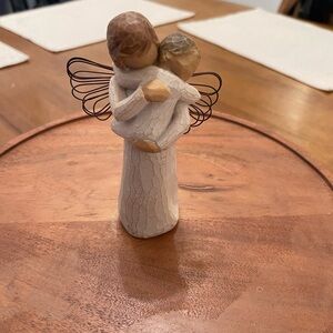 Willow Tree Embrace Figurine - Cream and Brown